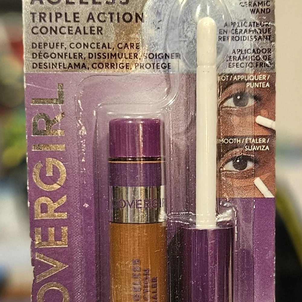 COVERGIRL Triple Action Concealer